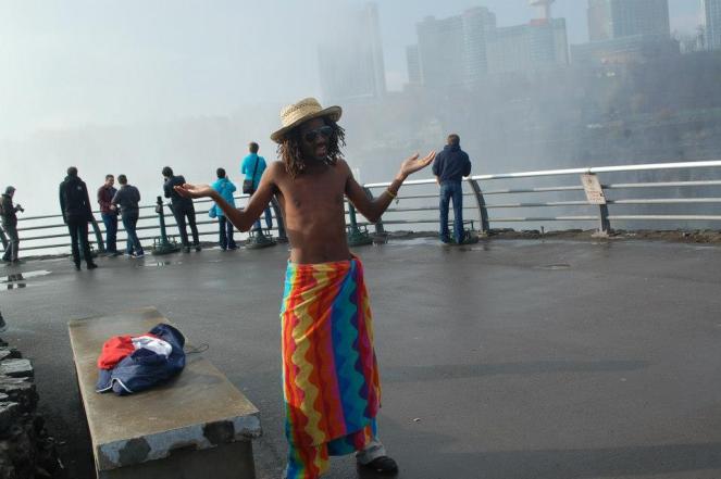 406894_386983418049807_988083059_n